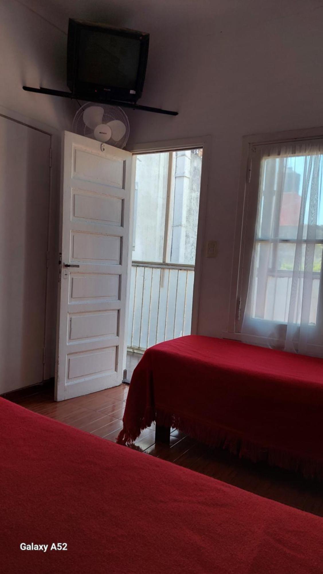 Hosteria Almirante Brown Mar del Plata Esterno foto